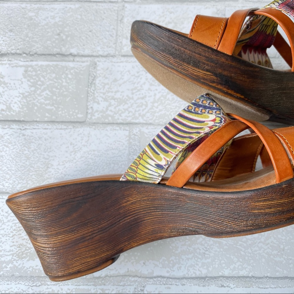 Tuscany by Easy Street Sandals Size 10M - Picture 3 of 11